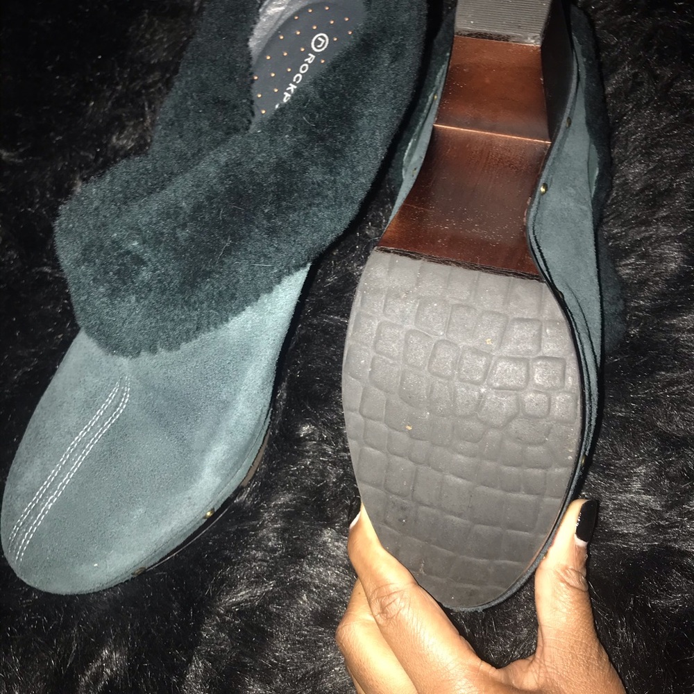 Shoes - Picture 4 of 4
